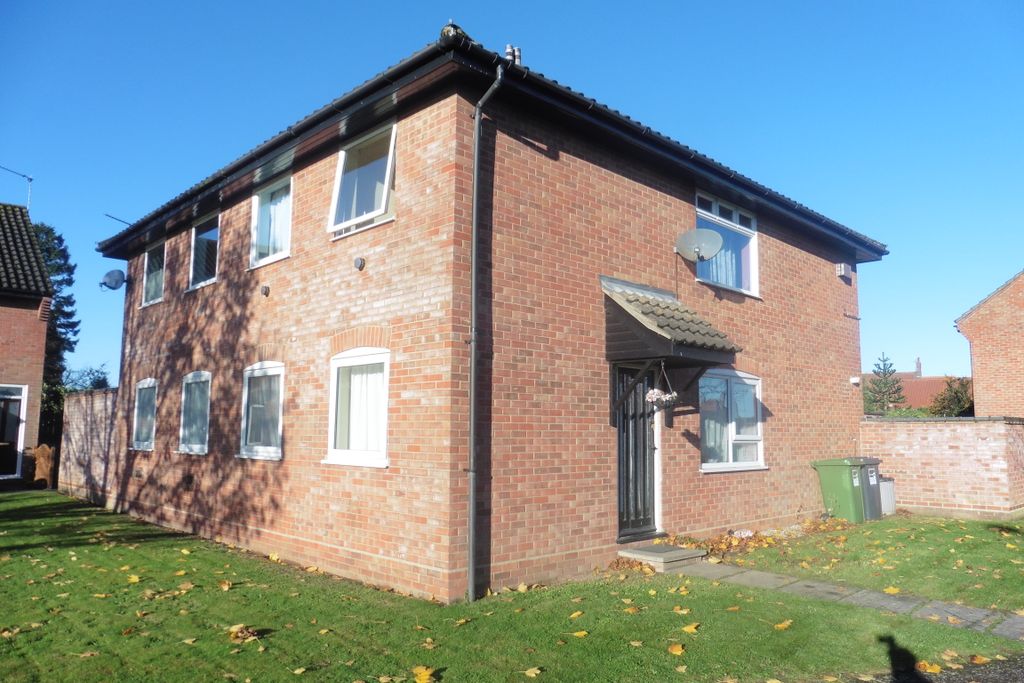 Property photo 1 of 2