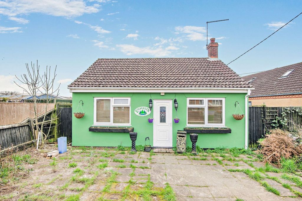 Property photo 1 of 23