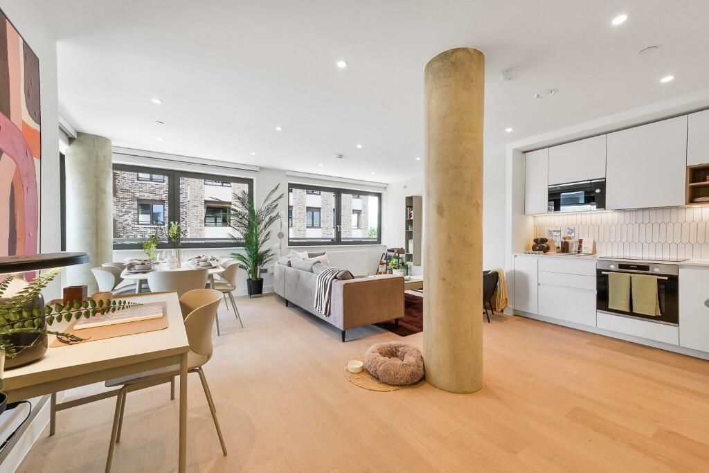 Property photo 3 of 10