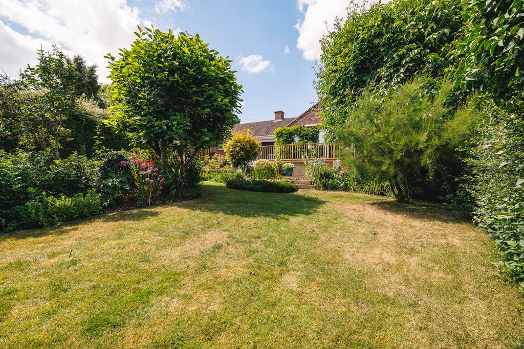 Property photo 3 of 25 Picture No. 37