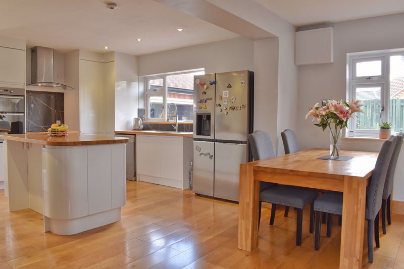 Property photo 3 of 24 Kitchen/Diner