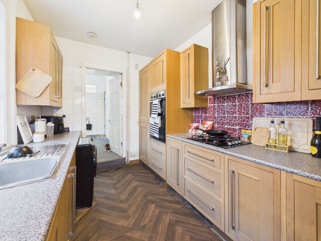 Property photo 2 of 9 4598406