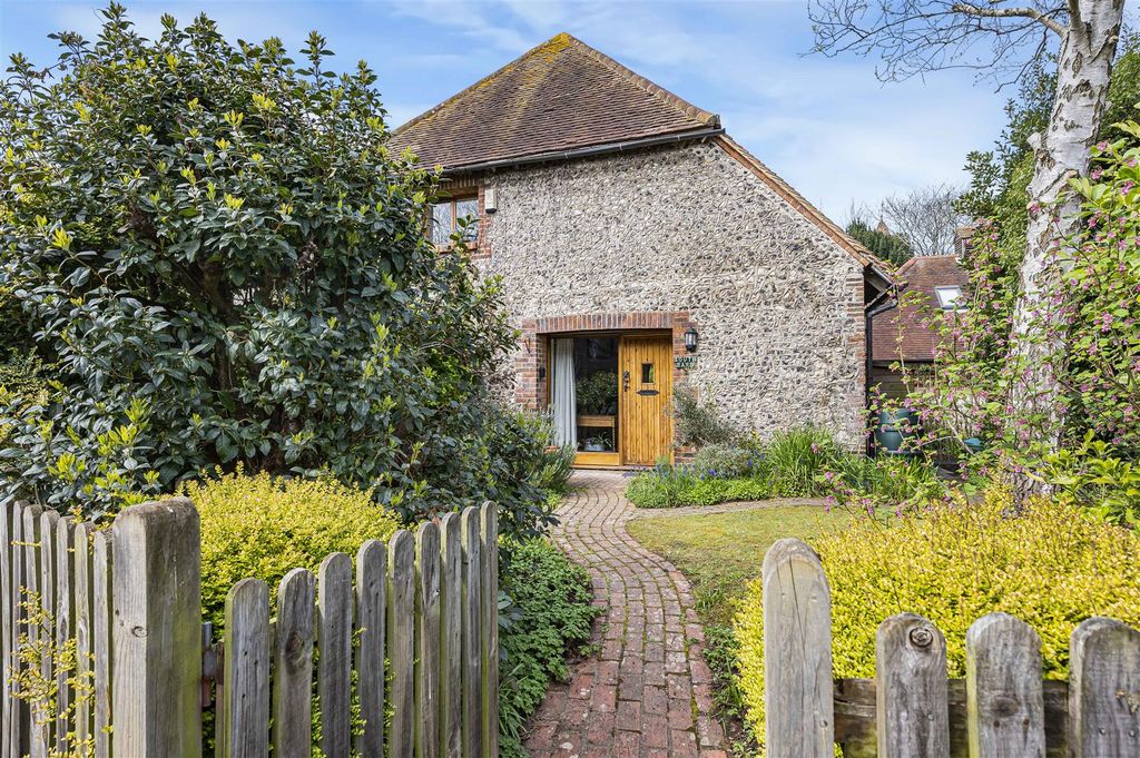 Property photo 2 of 31 Front