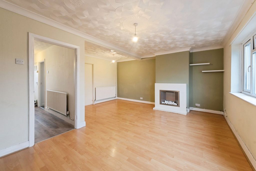 Property photo 3 of 14 Pbox-Img.Jpg