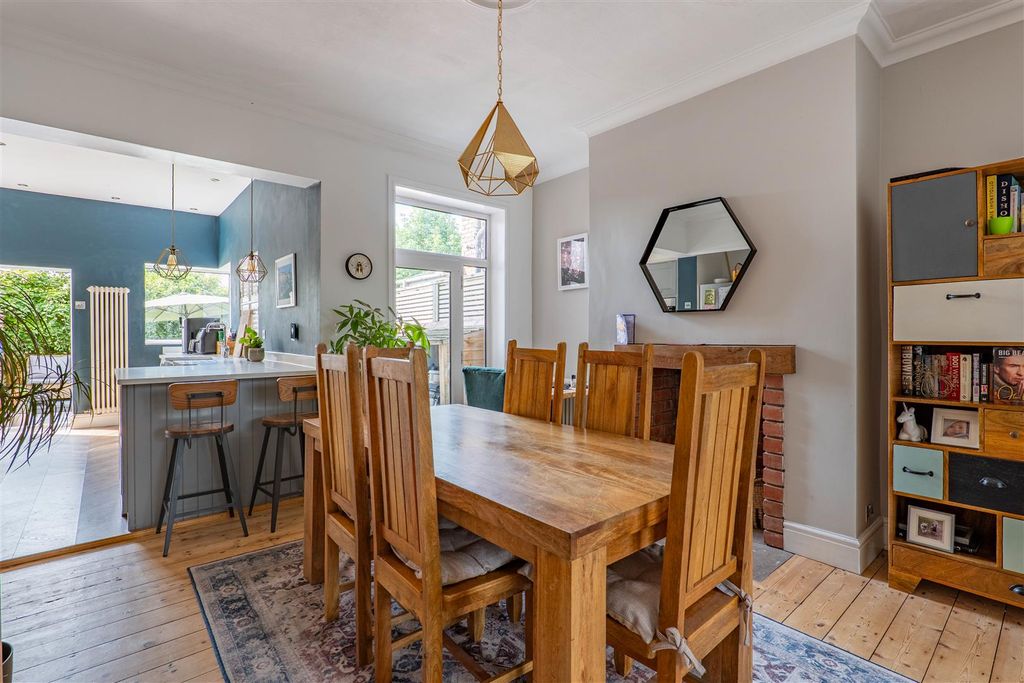 Property photo 3 of 27 Dining Room