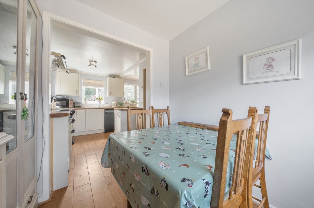 Property photo 3 of 14 1479167-3-6A315B8...