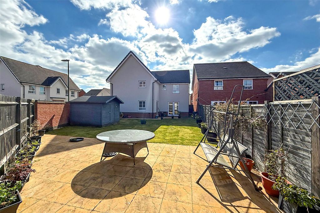 Additional image 6 of 4 bed detached house for saleTatlow Chase, Littlehampton, West Sussex BN17