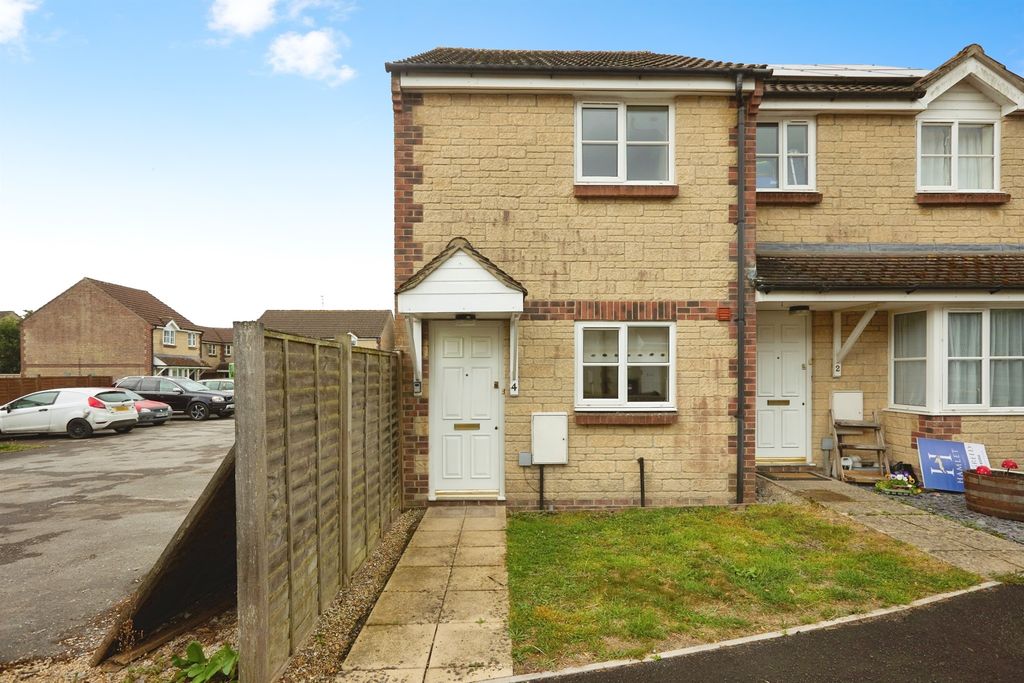 Property photo 1 of 15