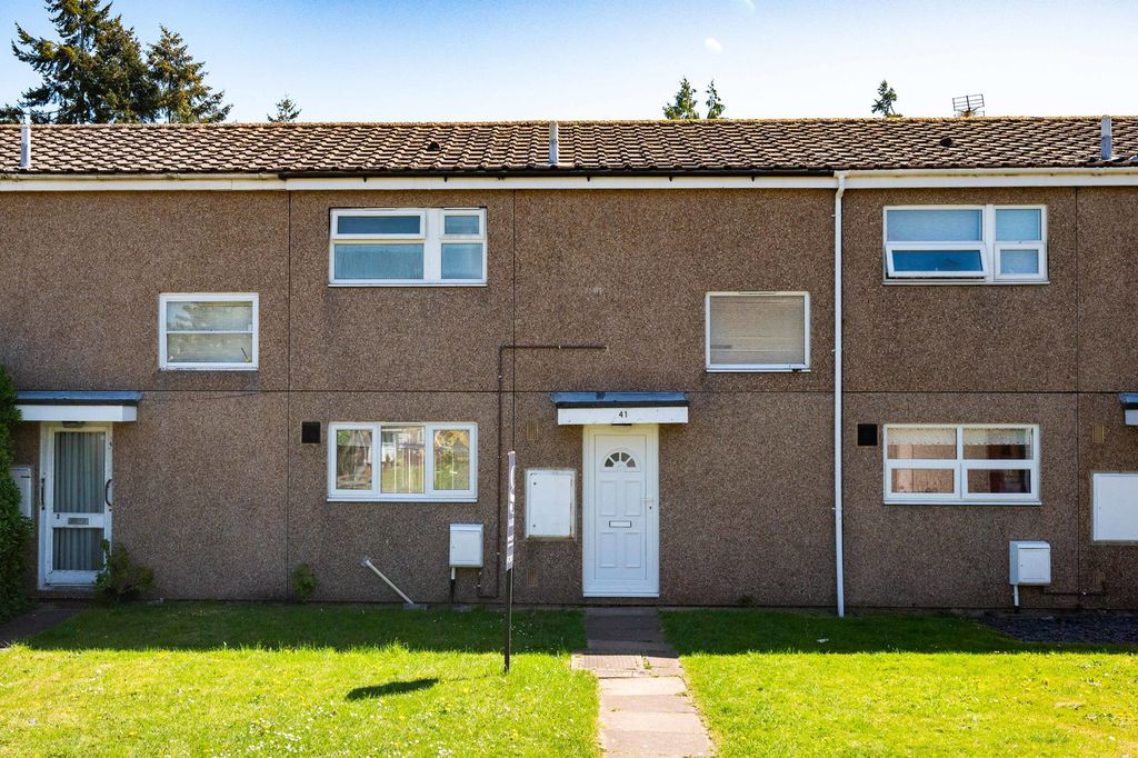 Property photo 1 of 12