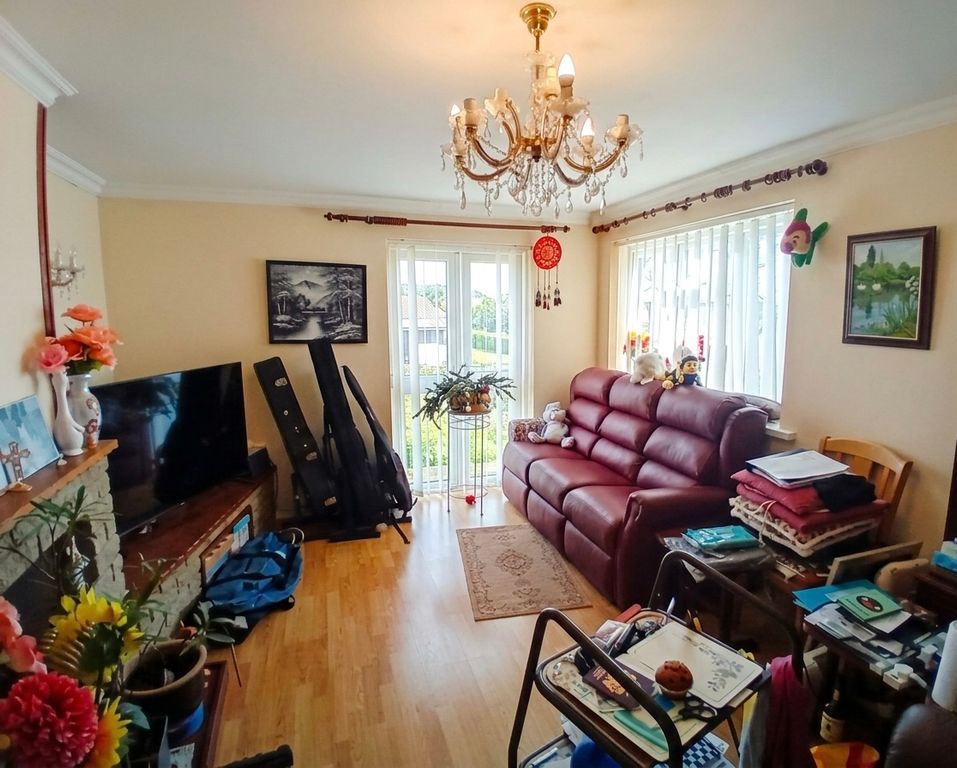 Property photo 3 of 11