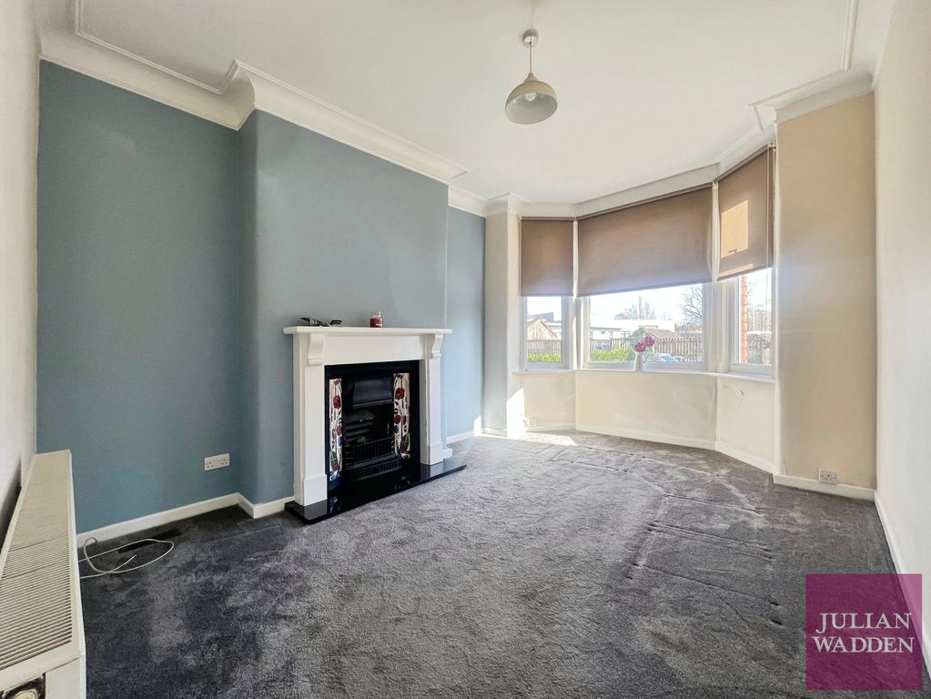 Property photo 2 of 11 Picture No. 35