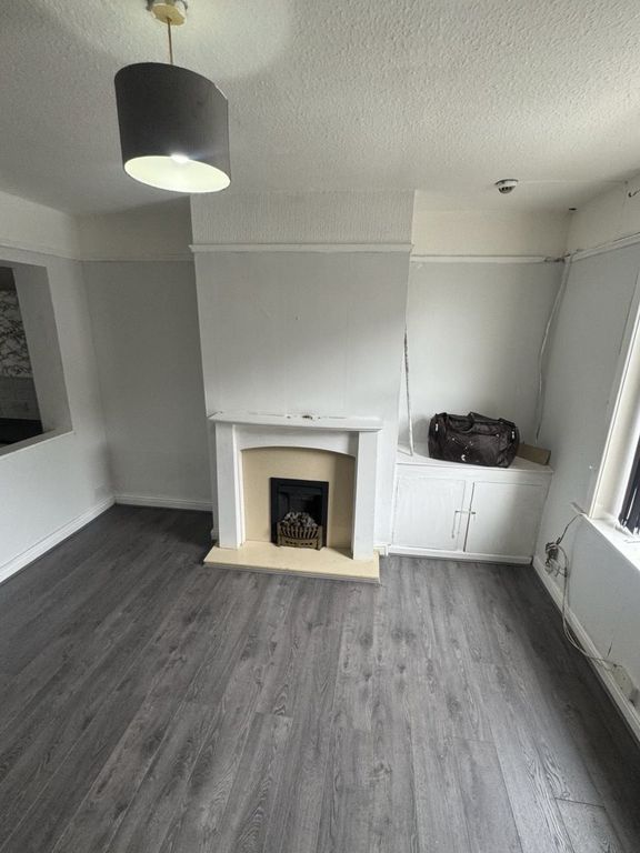 Property photo 3 of 7 42538128-5Aec-4Eb5-A162-A1dc8411B7A9