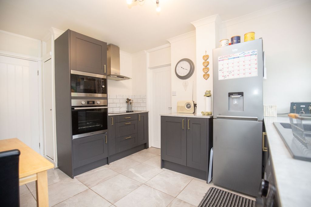 Property photo 3 of 16 Mw-10670