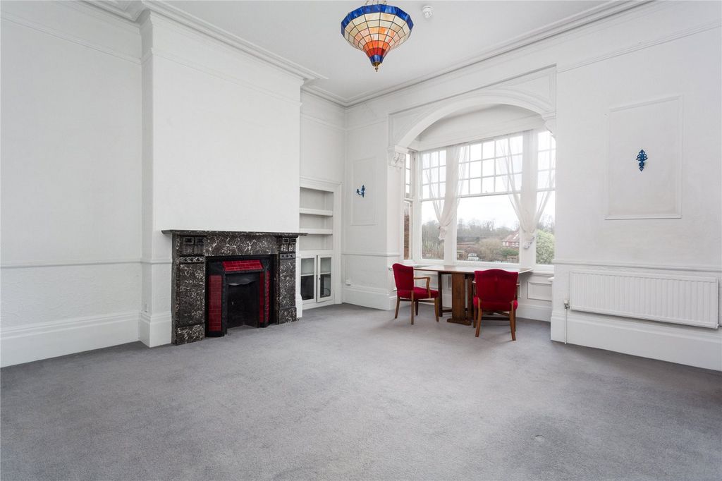 Property photo 2 of 19 Dining Room