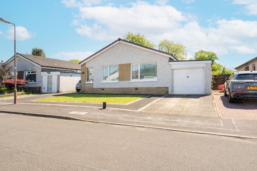 Property photo 1 of 32 4019052