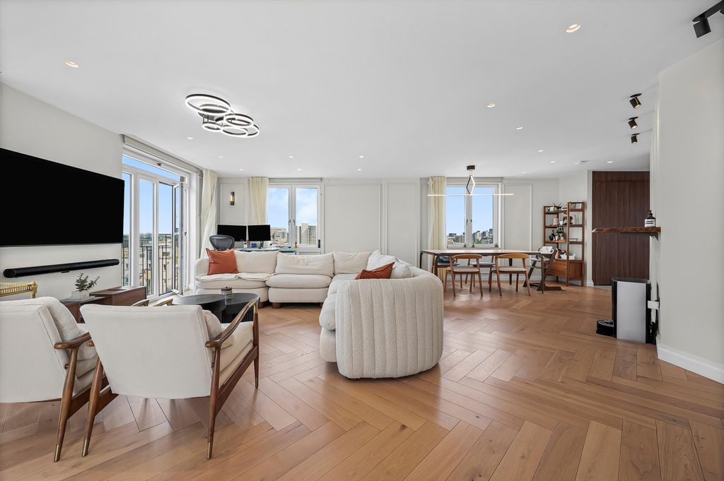 Property photo 1 of 16 Image