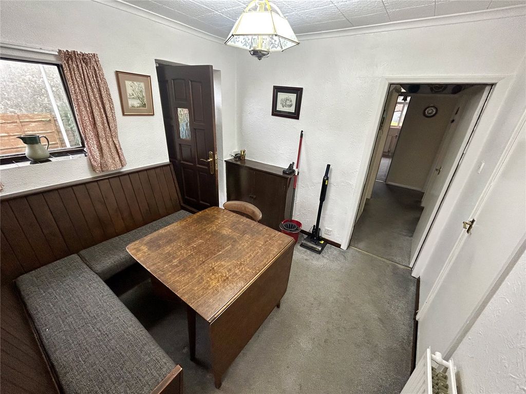 Property photo 3 of 17 Dining Room