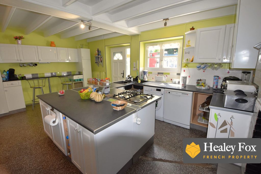 Property photo 3 of 13