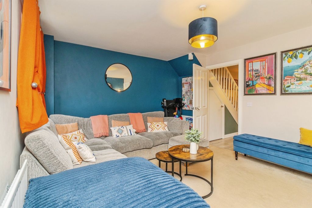 Property photo 2 of 17