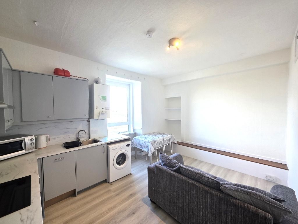 Property photo 2 of 9 Photo 2