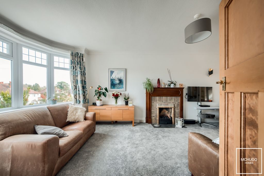 Property photo 2 of 22 Xt5A7654-Hdr(3)