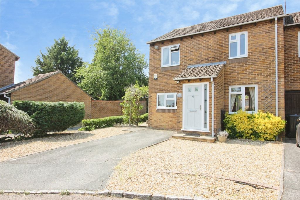 Property photo 1 of 17 Picture No. 21