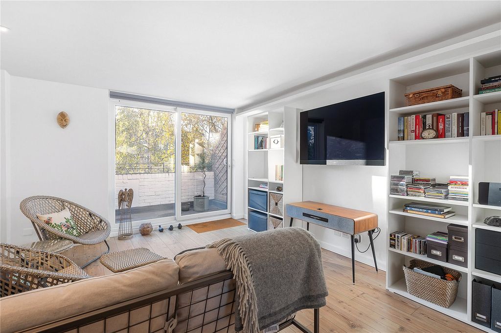 Property photo 1 of 20 Picture No. 04