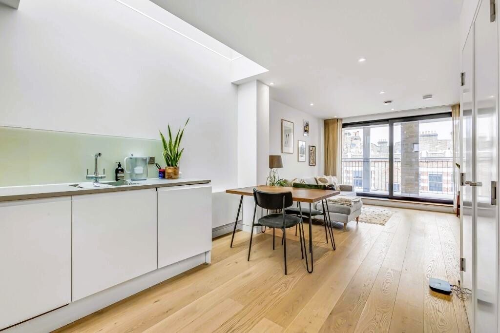 Property photo 3 of 11 Kitchen Open