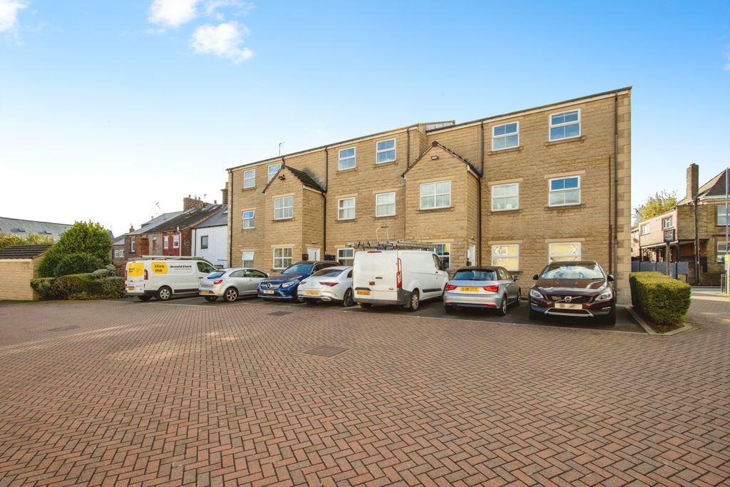 Property photo 3 of 15