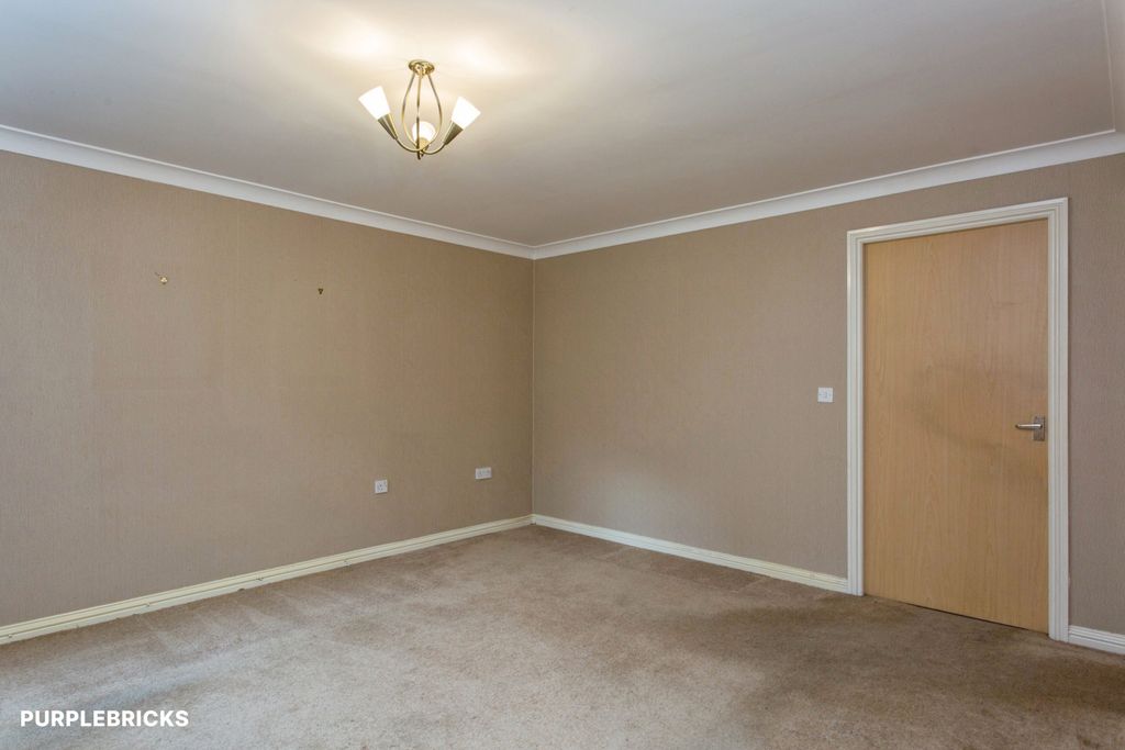 Property photo 2 of 29