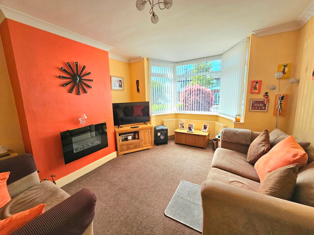 Property photo 2 of 22