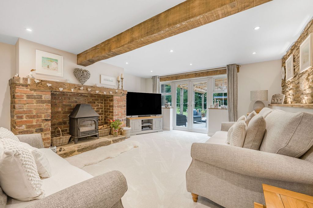 Property photo 1 of 36