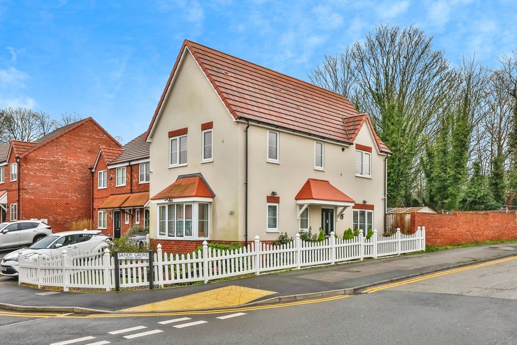 Property photo 1 of 18 Pbox-Img.Jpg