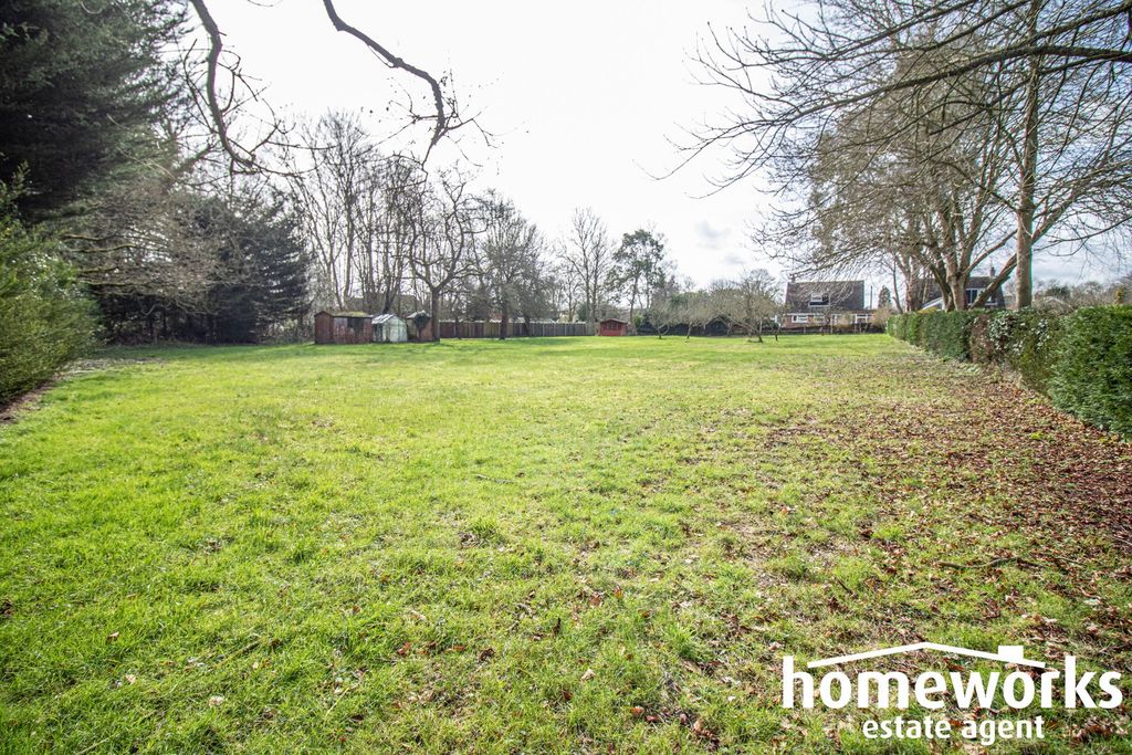 Property photo 3 of 16
