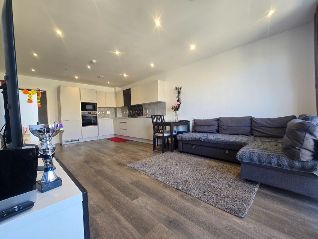 Property photo 1 of 6 4139361