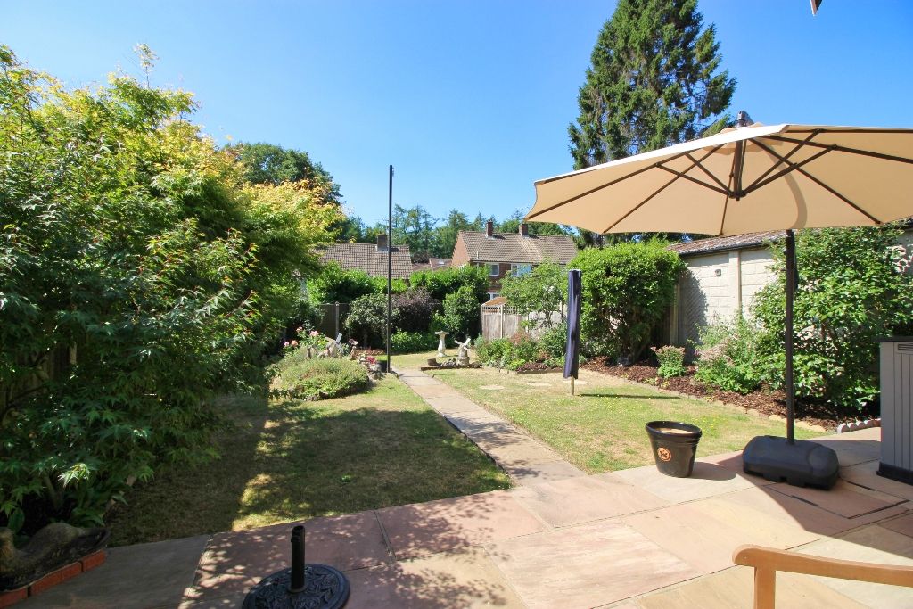 Property photo 2 of 18 Garden