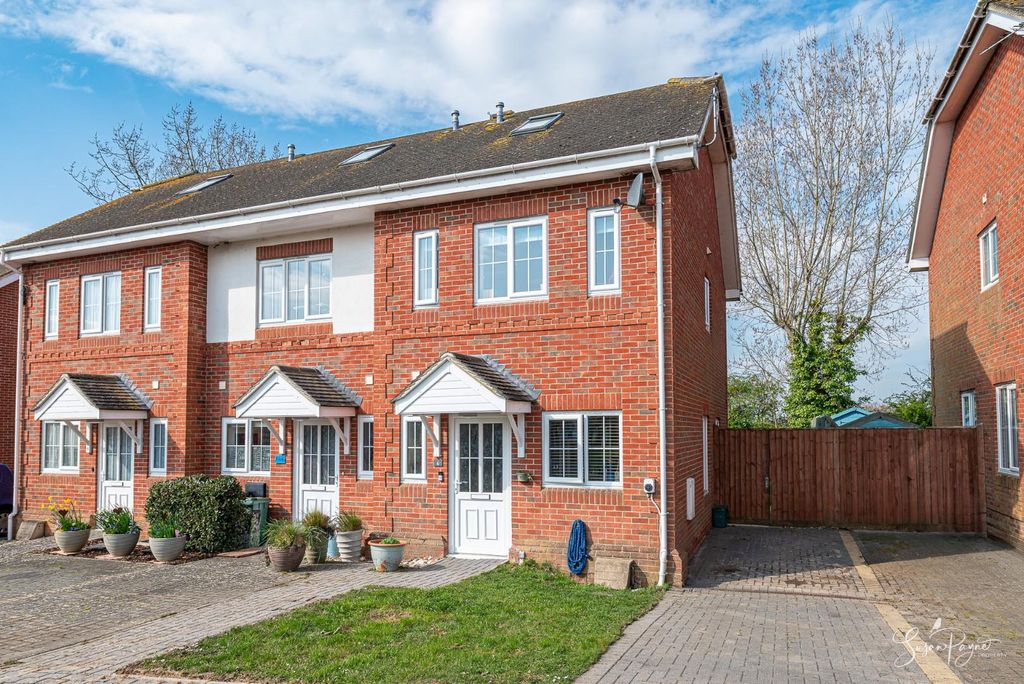 Property photo 1 of 27 6 Stonewood Gate