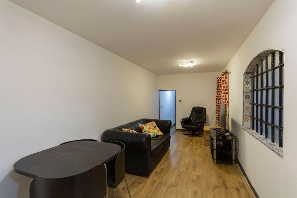 Property photo 3 of 8 Img_8701_1