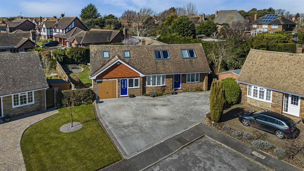 Property photo 1 of 30 Front