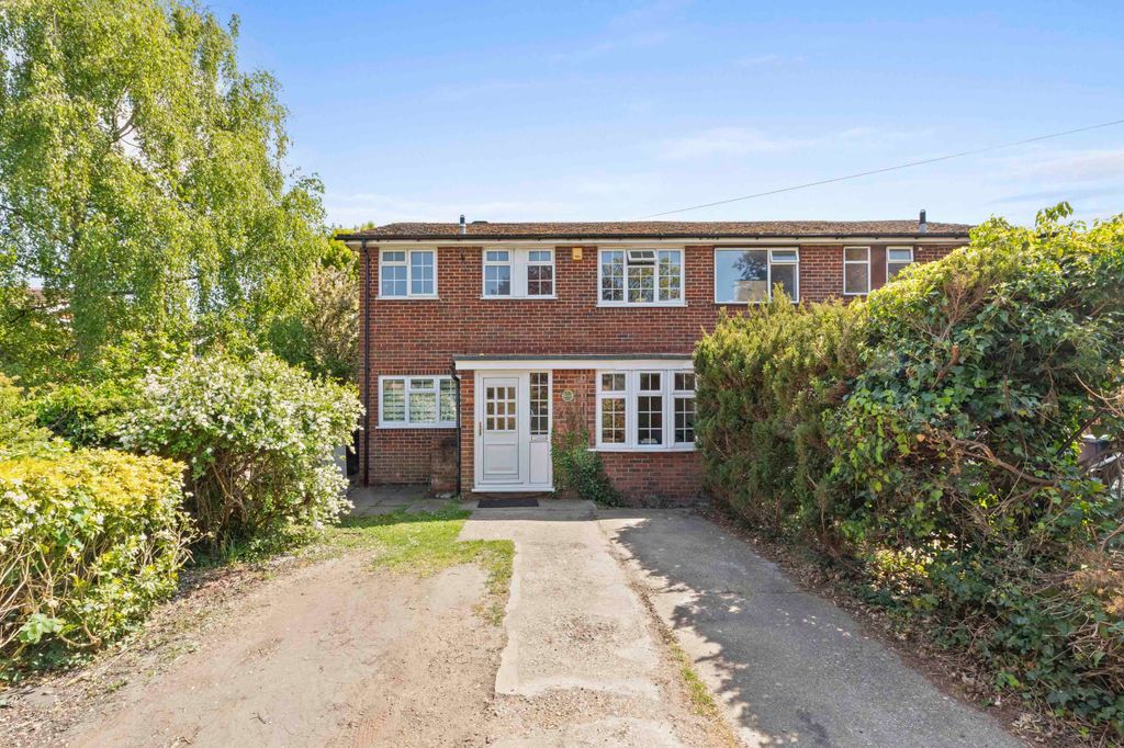 Property photo 1 of 15 1A Chapel Rd, Hp10 9Aa (Low Res)-14