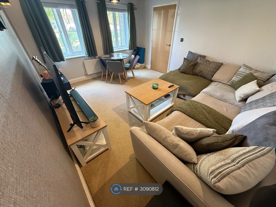 Property photo 3 of 15 Lounge 2 (Furniture Excluded)