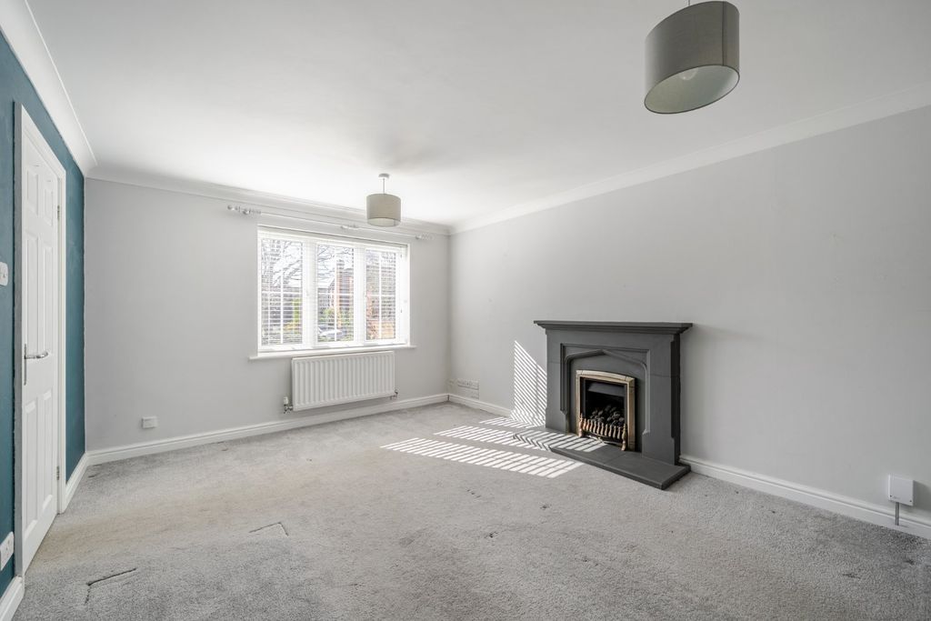 Property photo 3 of 17 Picture No. 12