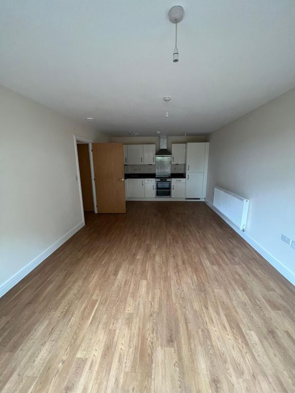 Property photo 1 of 12 2 Bedroom Ground Floor Flat To Rent In Romford