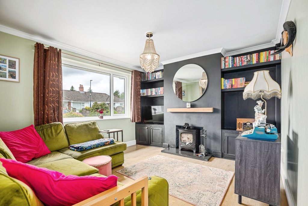 Property photo 3 of 18 Pbox-Img.Jpg