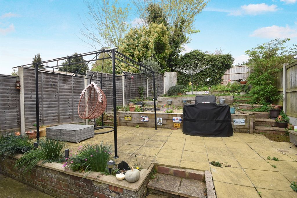 Property photo 3 of 15