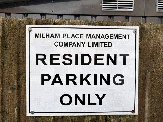 Property photo 3 of 5 Parking