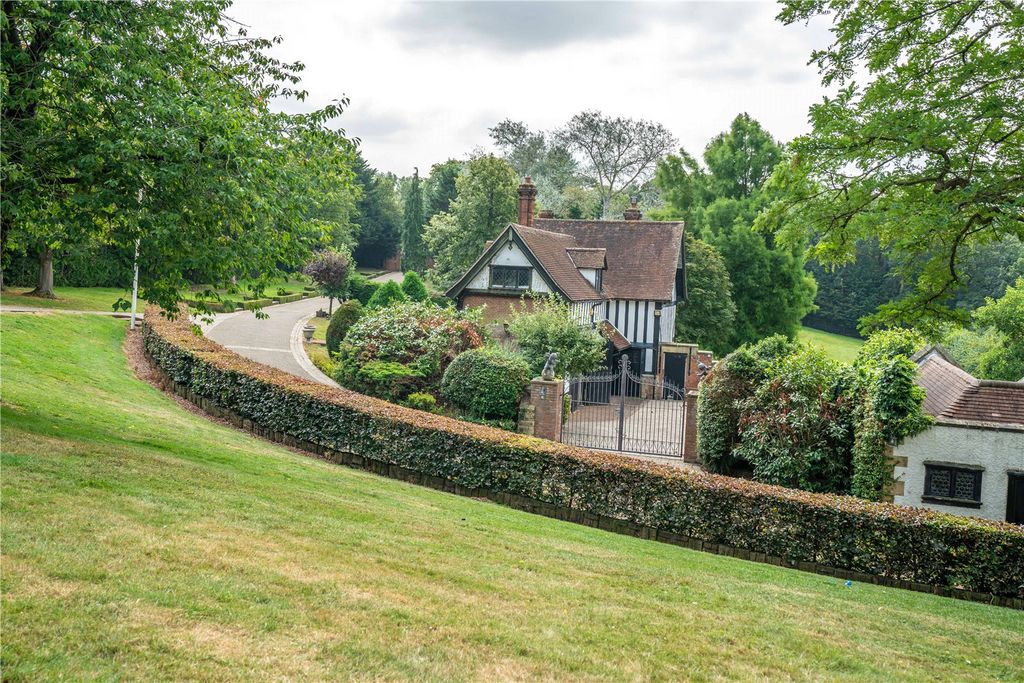 Property photo 3 of 35 External