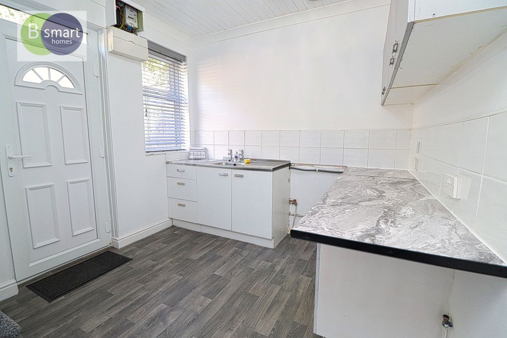 Property photo 3 of 10 Img_2961