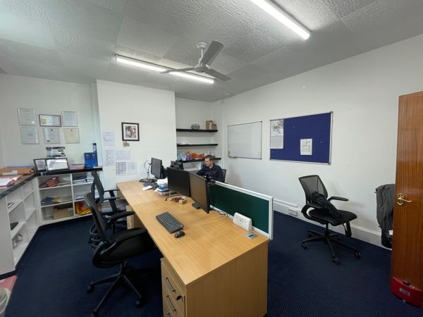 Property photo 2 of 9 Photo 1