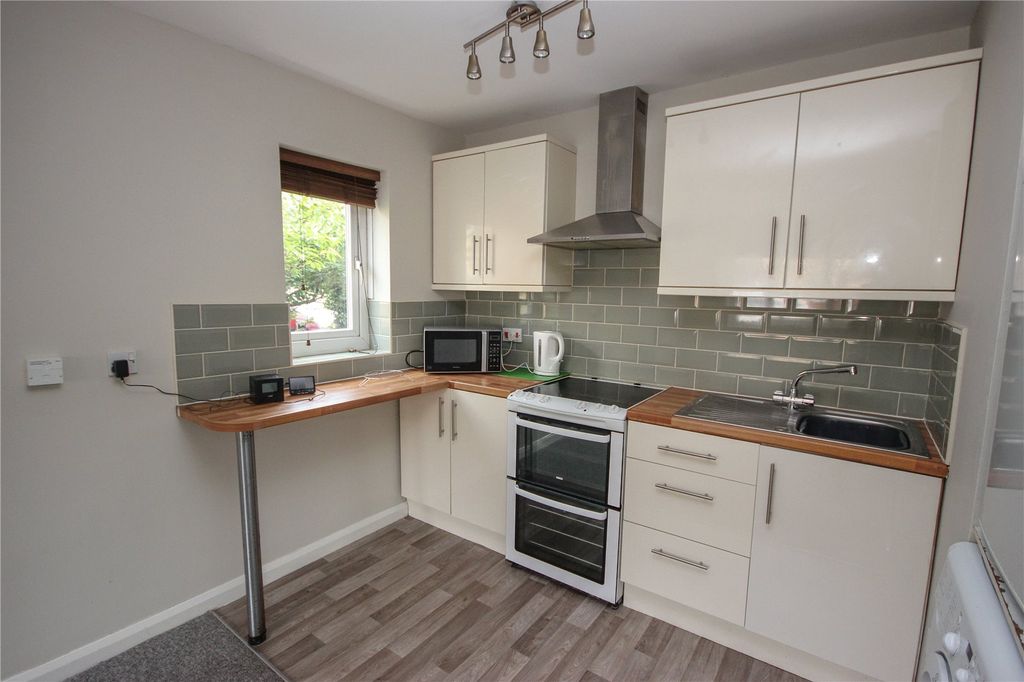 Property photo 2 of 10 Picture No. 04